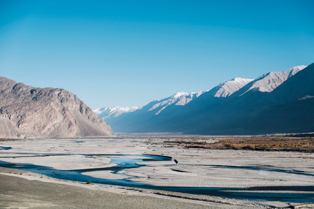 río en Leh-Ladakh